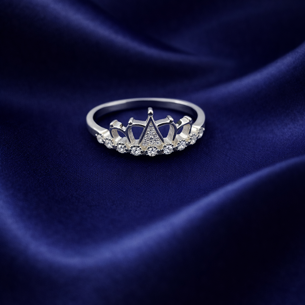 Elegant Sterling Silver Crown Tiara Ring with Sparkling Zirconia