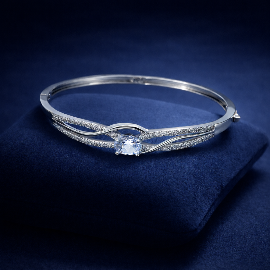 Elegant Silver Infinity Knot Solitaire Bangle