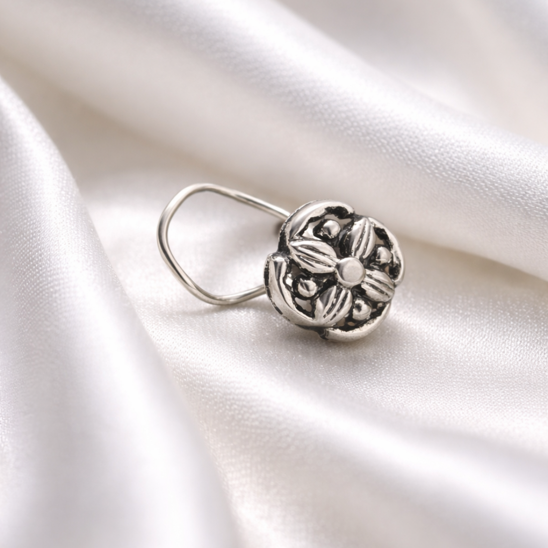 Oxidized Silver Floral Bloom Nose Pin