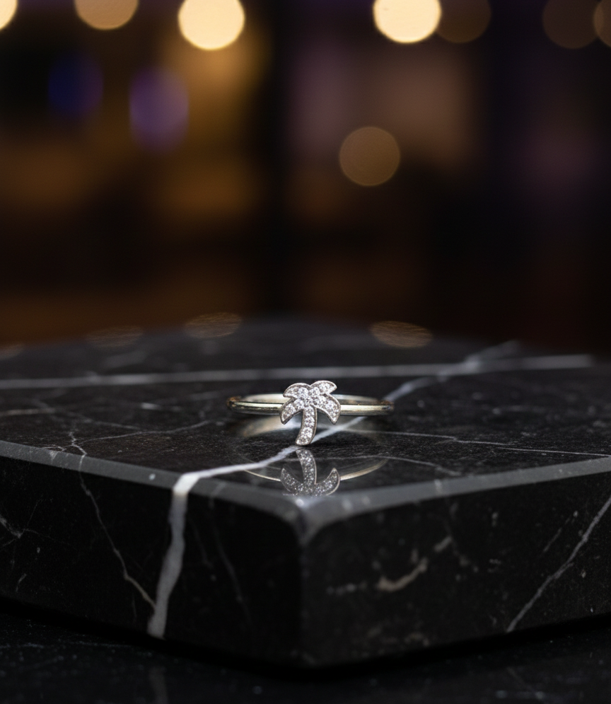 Sparkling Palm Tree Motif silver Ring.