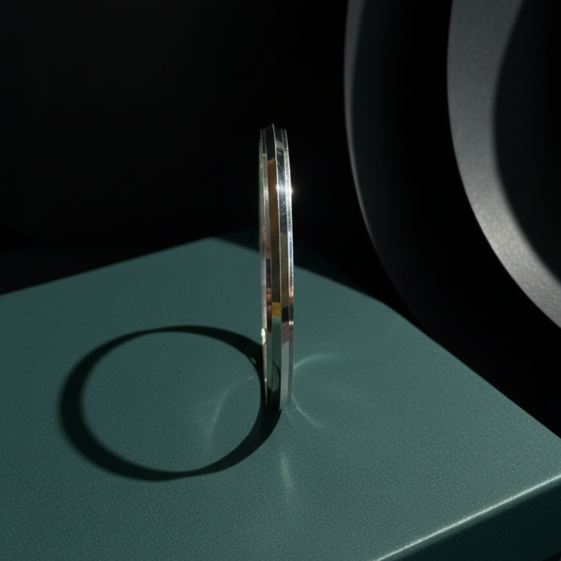 Shine Sterling Silver Flat-Edge Kada