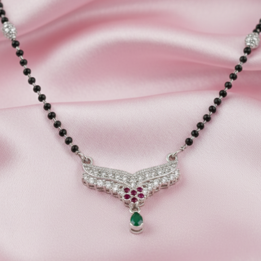 Elegant Diamond Cut Mangalsutra Gem Accents