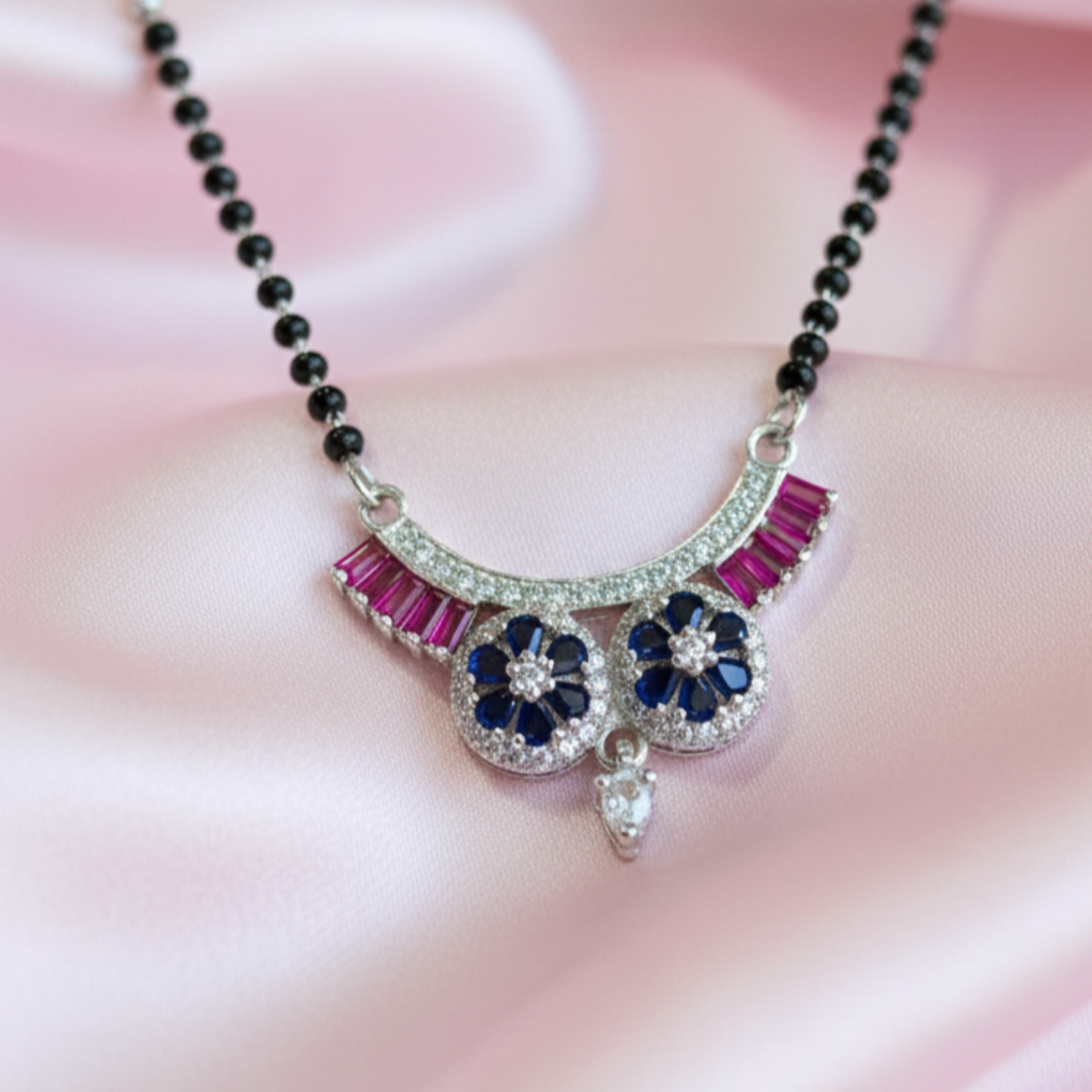 Exquisite Dual-Tone Mangalsutra Pendant Necklace