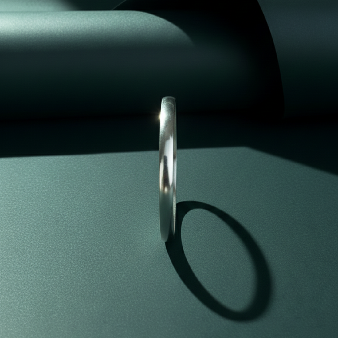 Sleek Silver Kada Timeless Everyday Luxury.