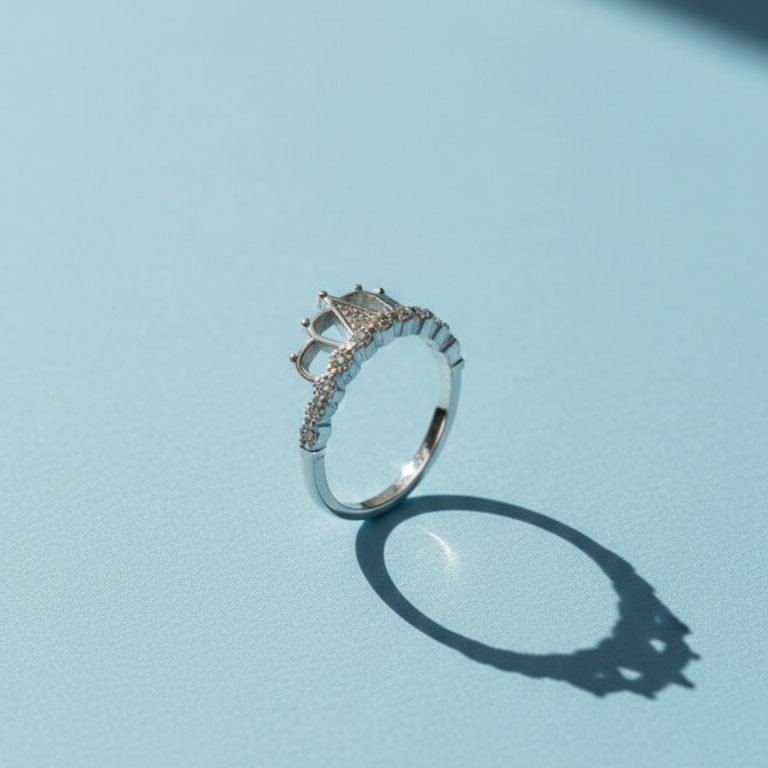 Elegant Sterling Silver Crown Tiara Ring with Sparkling Zirconia