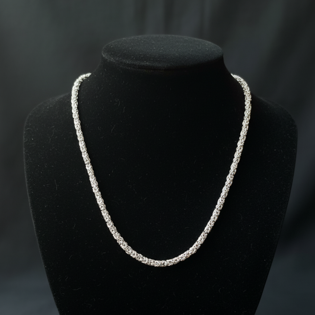 Silver Chain Unique Bud Twist Pattern For Boys